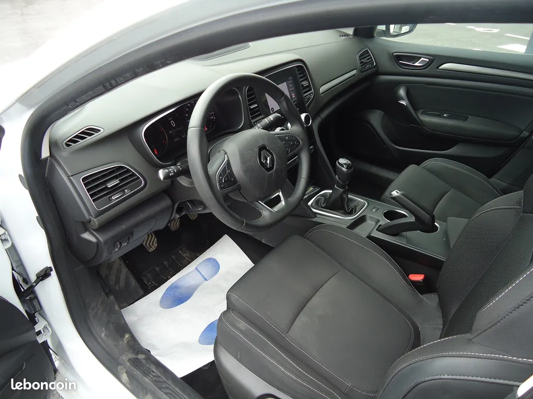 Renault MEGANE IV ESTATE 1.5 BLUE DCI 115CH BUSINESS -21N