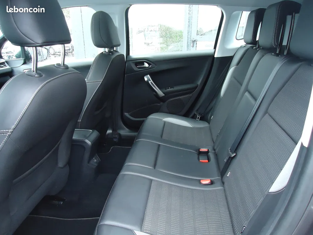 Peugeot 2008 1.5 BLUEHDI 100CH E6.C ALLURE