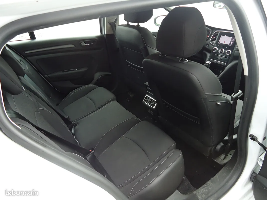 Renault MEGANE IV ESTATE 1.5 BLUE DCI 115CH BUSINESS -21N