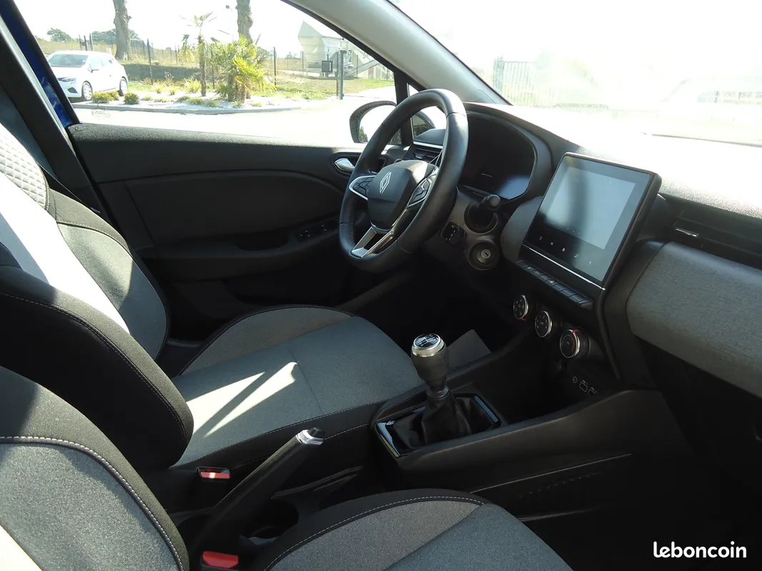 Renault CLIO V 1.5 BLUE DCI 100CH EVOLUTION - 24