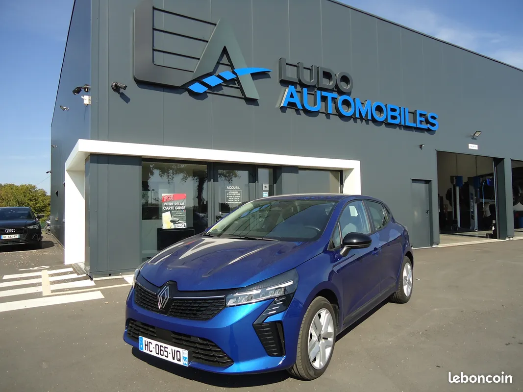Renault CLIO V 1.5 BLUE DCI 100CH EVOLUTION - 24